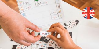 What is a collocation? (กลุ่มคำที่มีมากกว่า 2 คำ)