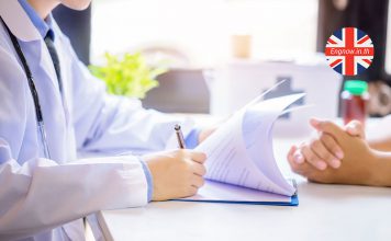 บทสนทนาเมื่อต้องไปหาหมอ โรงพยาบาล + คำศัพท์น่ารู้